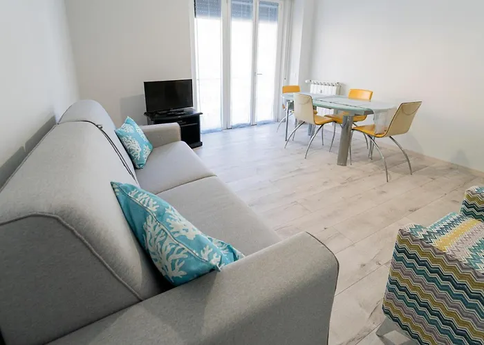 097 - Casa Stella A Riva Trigoso, 300 Metri Da Mare E Spiaggia, Posto Auto Privato Gratis
