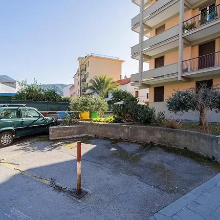 Appartamento 097 - Casa Stella A Riva Trigoso, 300 Metri Da Mare E Spiaggia, Posto Auto Privato Gratis