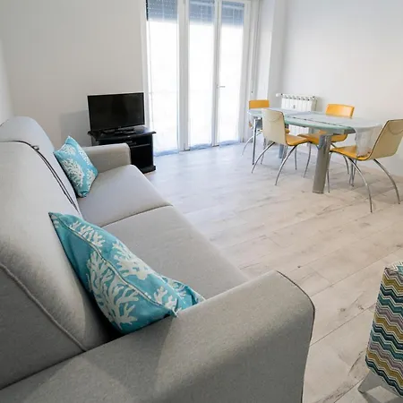 097 - Casa Stella A Riva Trigoso, 300 Metri Da Mare E Spiaggia, Posto Auto Privato Gratis